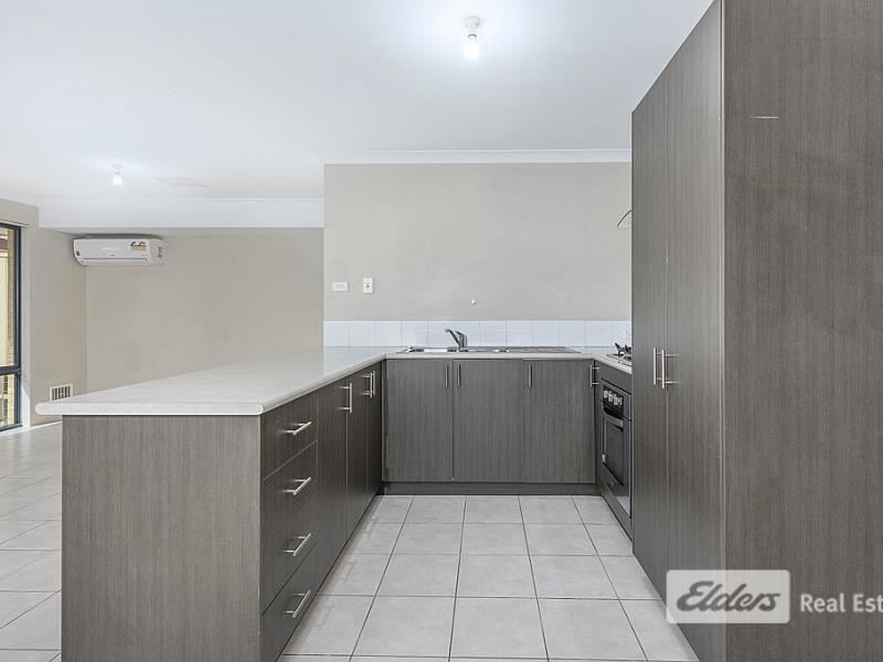 1/213 Willmott Drive, Waikiki WA 6169