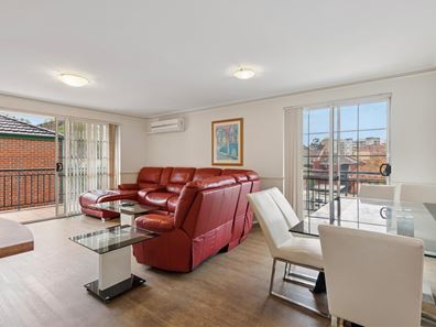 53/125 Wellington Street, East Perth WA 6004