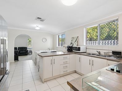 145B Hume Road, Thornlie WA 6108