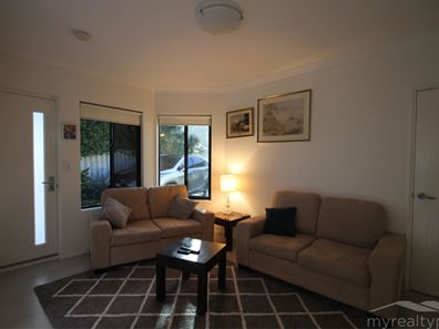 44C Woodchester Road, Nollamara WA 6061