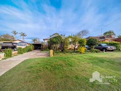 18 Teeluk Road, Carey Park WA 6230