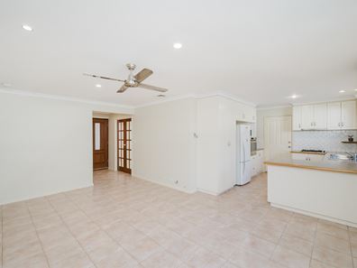 9B Charnwood Street, Morley WA 6062