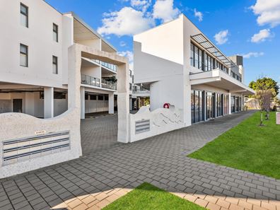 C2/293 Guildford Road, Maylands WA 6051