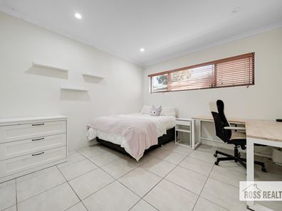 33 Kennedy Road, Morley WA 6062