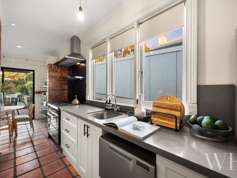 64 Hampton Road, Fremantle
