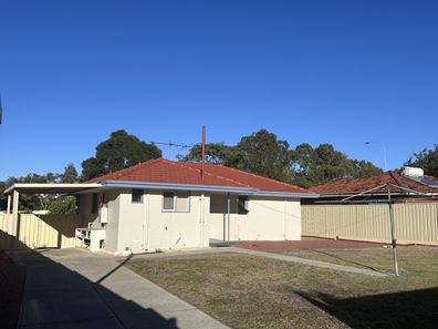 27 Allinson Dr, Girrawheen WA 6064