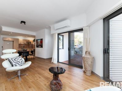 43/6 Walsh Loop, Joondalup WA 6027