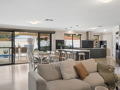 17 Arnisdale Road, Duncraig WA 6023