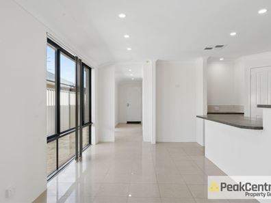 331 Wentworth Parade, Success WA 6164