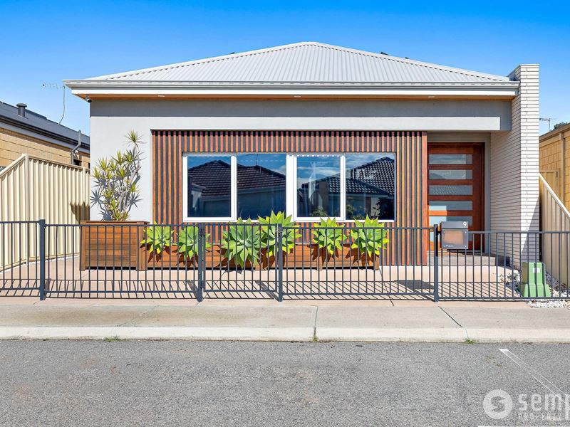 9 Yellowstone Grove, Success WA 6164