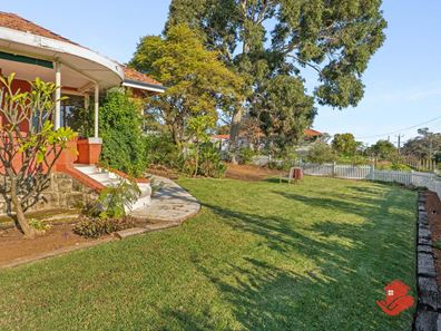 70 South Western Highway, Mount Richon WA 6112
