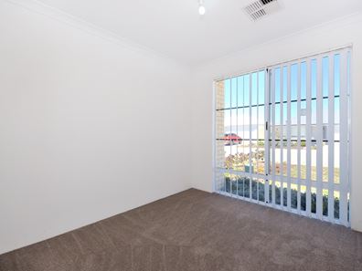 15 Sowood Street, Wellard WA 6170