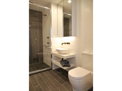 611/8 Tassels Place, Innaloo WA 6018