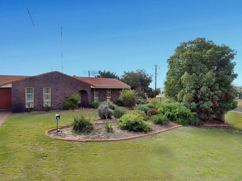 24 Scott Street, Eaton WA 6232