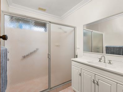 24 Scott Street, Eaton WA 6232