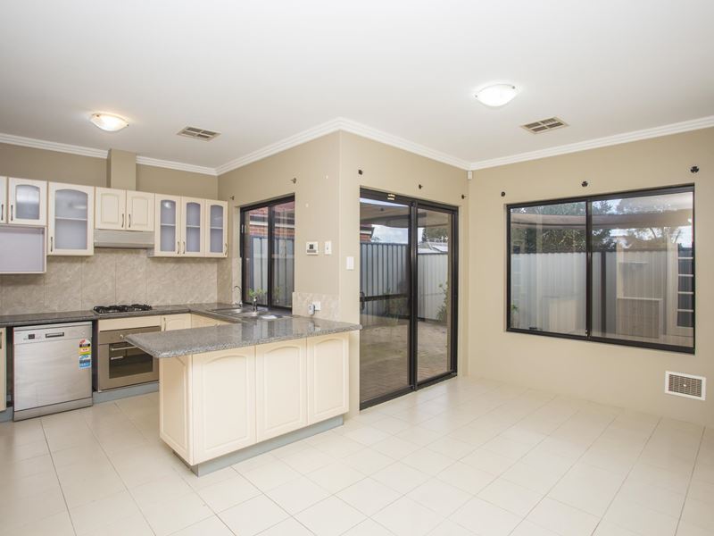 5A Ramsden Way, Morley WA 6062