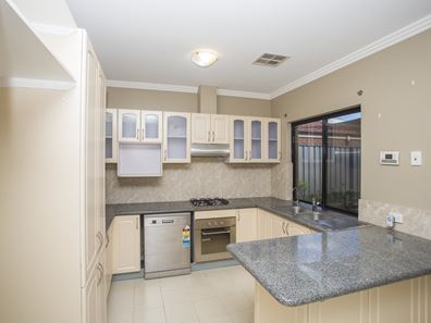 5A Ramsden Way, Morley WA 6062