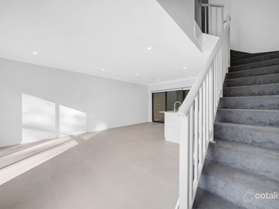 10 Clarkson Avenue, Tapping WA 6065