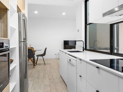 4/6 Parney Close, North Coogee WA 6163