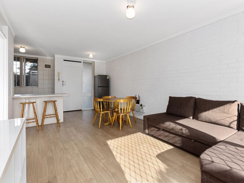 2/80 King George Street, Victoria Park WA 6100