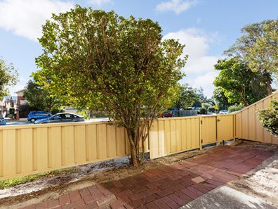2/80 King George Street, Victoria Park WA 6100