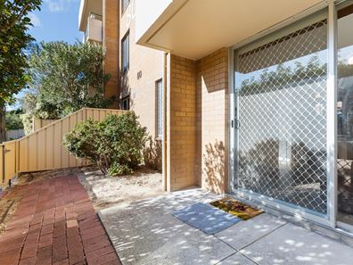 2/80 King George Street, Victoria Park WA 6100