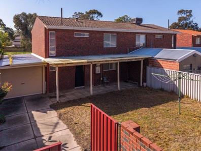 14 Melinga Court, Karawara WA 6152