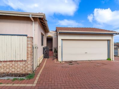 1/98 Walter Road, Bedford WA 6052