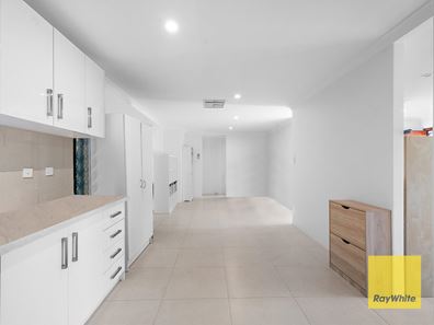 30 Sanderling Drive, Thornlie WA 6108