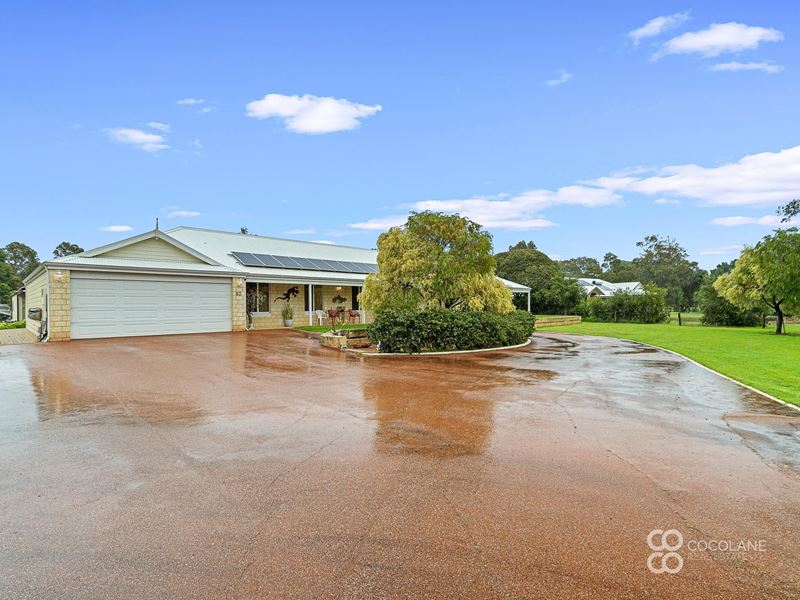12 Fairbairn Road, Serpentine