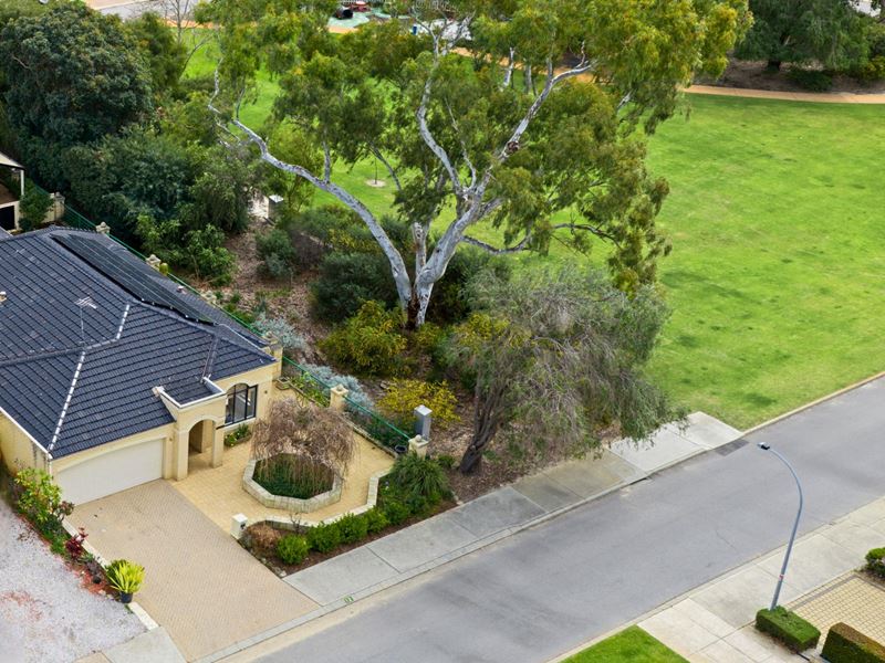 12 Kooralbyn Valley Crescent, Jandakot
