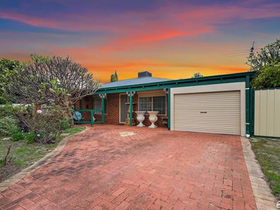13 Alloway Place, Seville Grove WA 6112