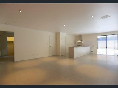 115 Third Avenue, Kelmscott WA 6111