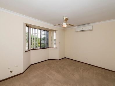 1/15 Rentney Way, Willetton WA 6155