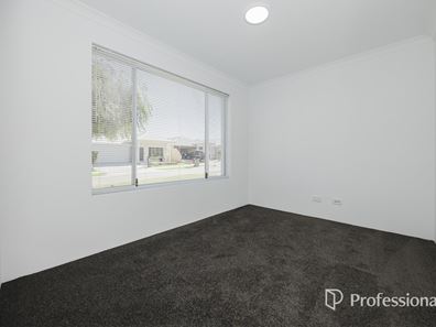 8 Melksham Way, Butler WA 6036