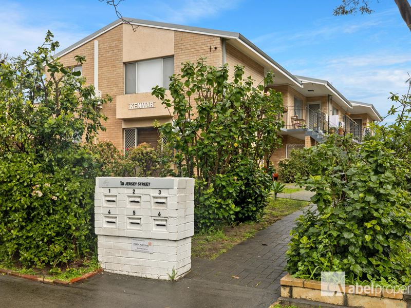 3/1A Jersey Street, Daglish