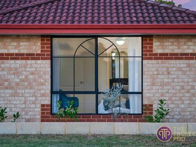 8 Thomasia Street, Huntingdale WA 6110