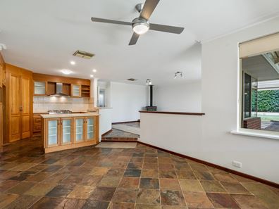 61 Sylvan Crescent, Leeming WA 6149