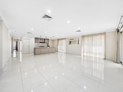 15 Moonstone Parkway, Wellard WA 6170