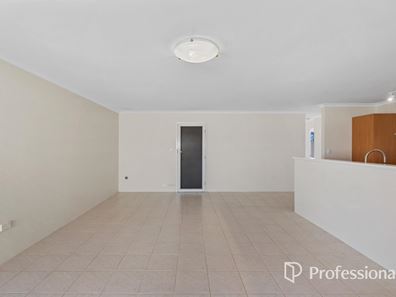 4/22 Elsfield Way, Bassendean WA 6054