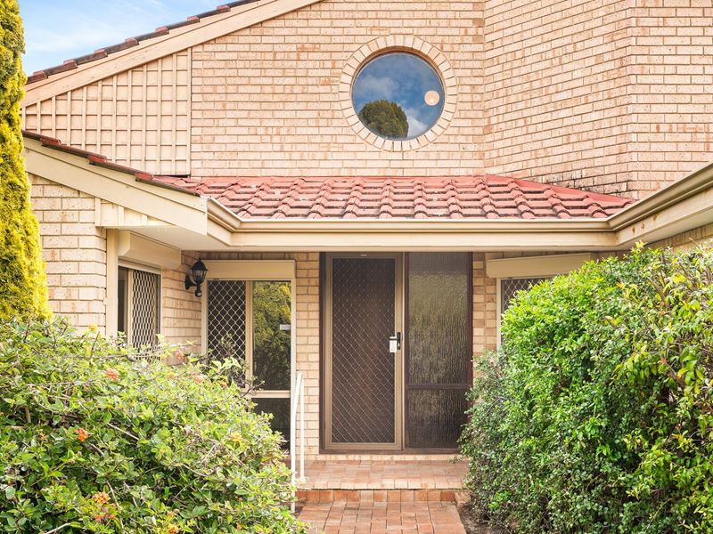 12 Forest Walk, Kardinya WA 6163