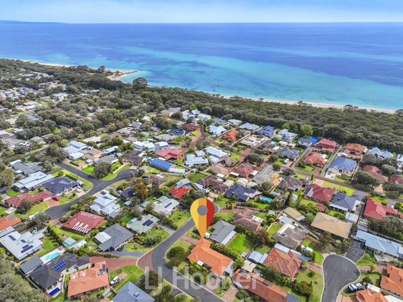 2 Simon Close, Broadwater