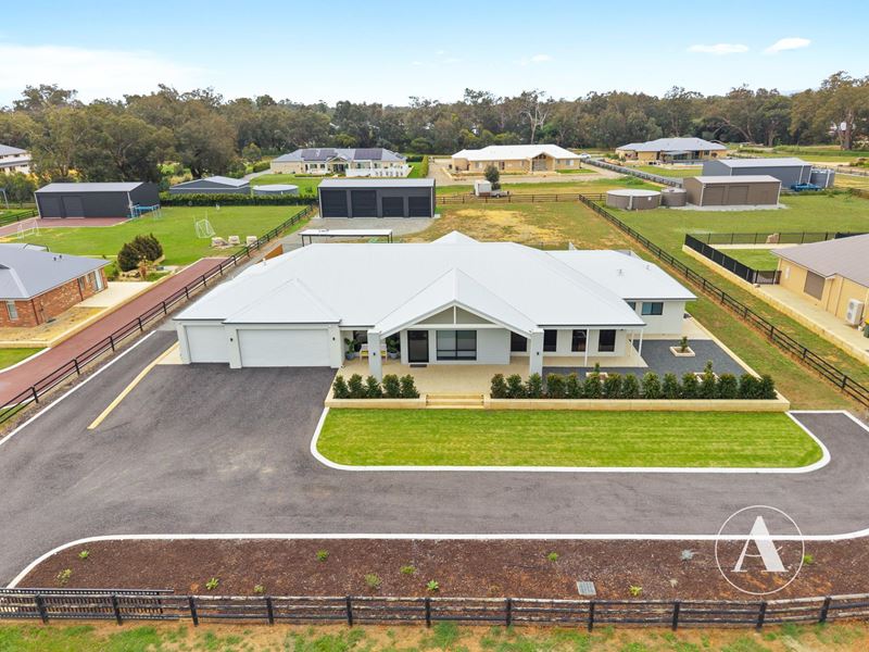 15 Redzel Place, Darling Downs