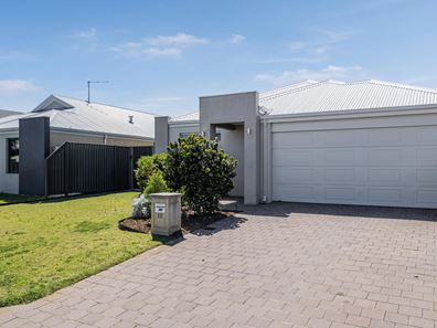 12 Goodalli Street, Jindalee WA 6036