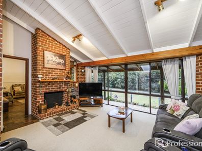 95 Masters Road, Darling Downs WA 6122
