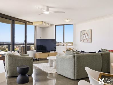 27/6A Valley Road, Halls Head WA 6210