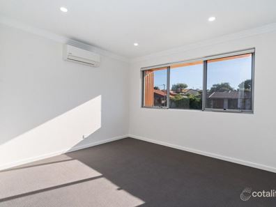57 Sporing Way, Hillarys WA 6025
