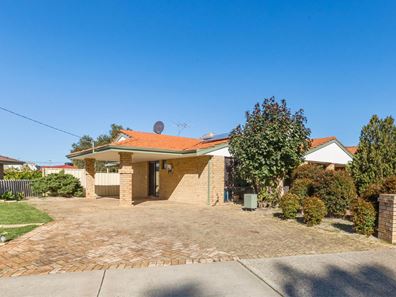 16a Harpenden Street, Huntingdale WA 6110