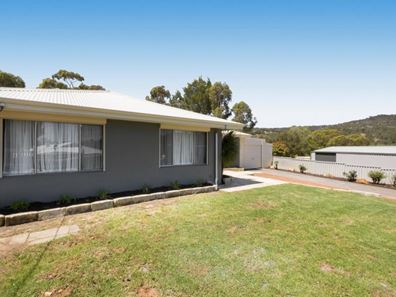 11 Angorra Road, Mount Nasura WA 6112