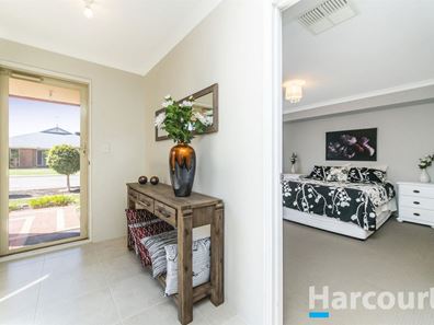 6 Bertha Loop, Dudley Park WA 6210